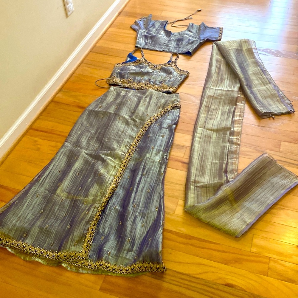 Metallic Blue Lining 4 Piece Set M